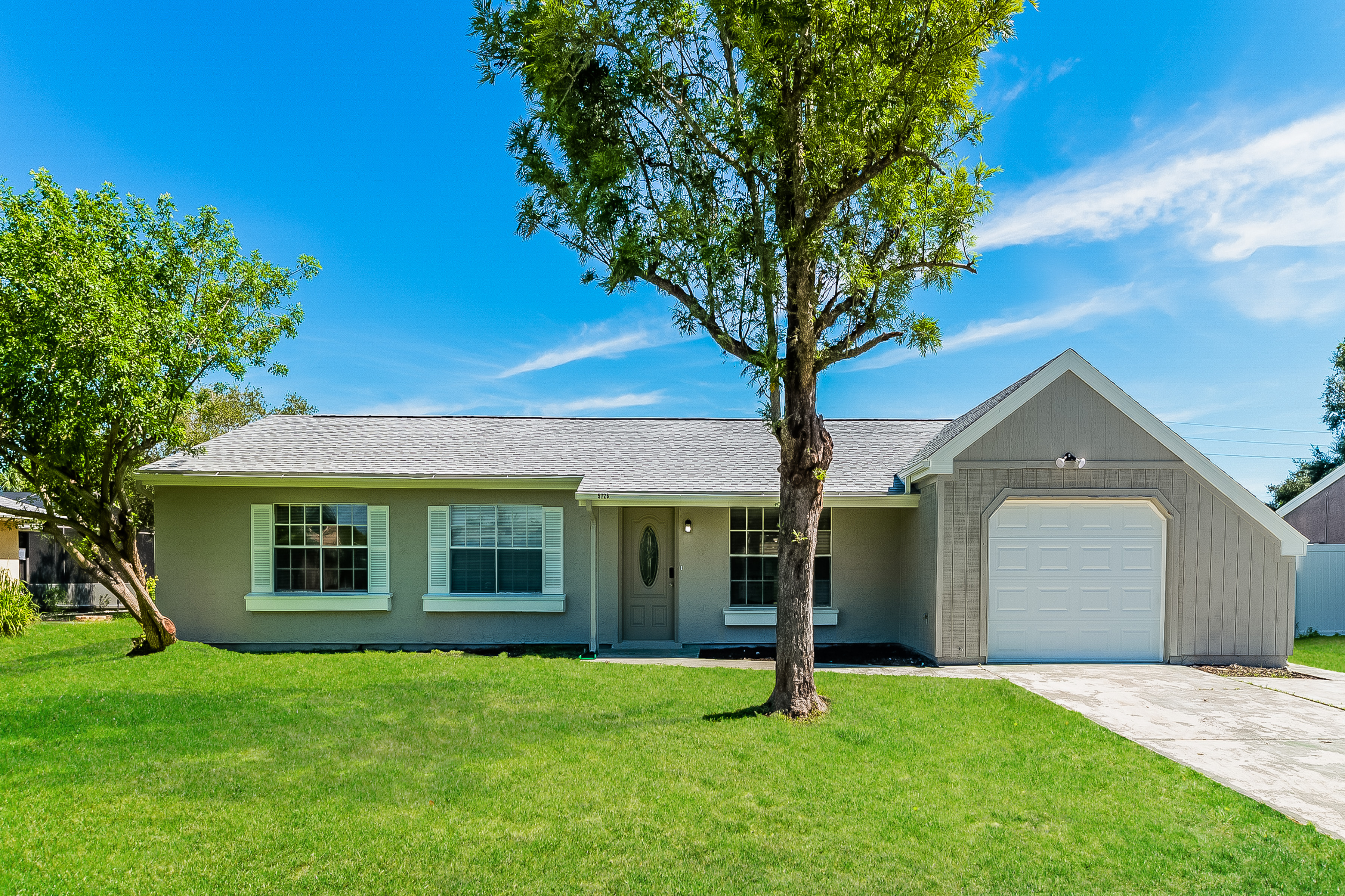 5726 KENWOOD DR NORTH PORT, FL 34287